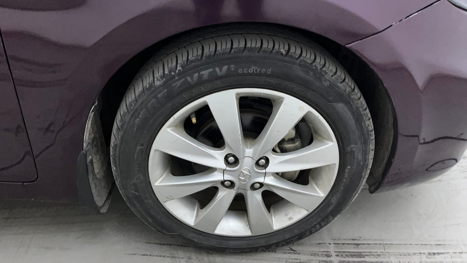 Used 2012 Hyundai Verna Fluidic 1.6 CRDi SX Diesel Manual tyres RIGHT FRONT TYRE RIM VIEW