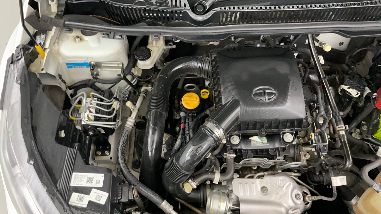 Used 2023 Tata Nexon XZA Plus Petrol Automatic engine ENGINE RIGHT SIDE VIEW