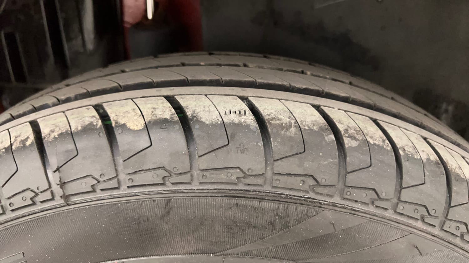 Used 2012 Maruti Suzuki Swift VXi Petrol Manual tyres RIGHT REAR TYRE TREAD VIEW