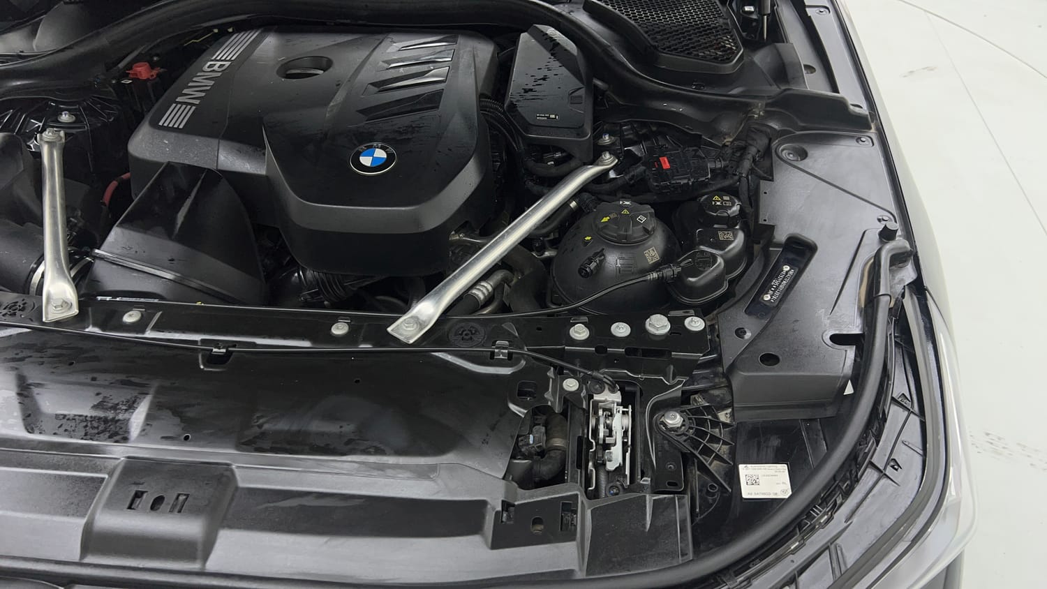 Used 2026 BMW 5 Series 530Li M Sport (Titanium Bronze) Petrol Automatic engine ENGINE LEFT SIDE VIEW