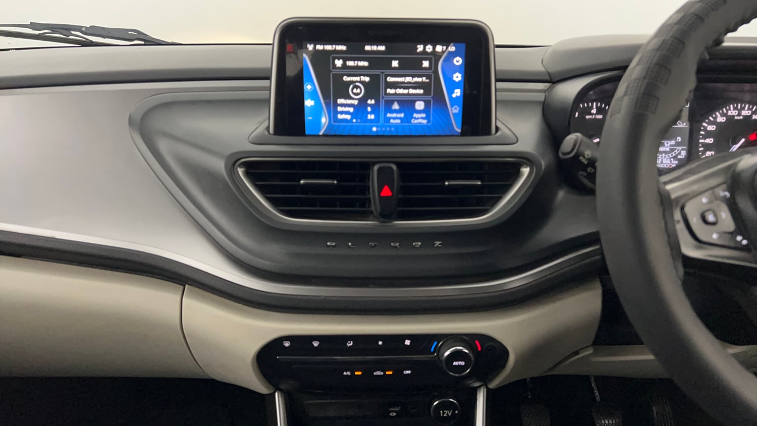 Used 2021 Tata Altroz XZ Diesel Diesel Manual interior MUSIC SYSTEM & AC CONTROL VIEW