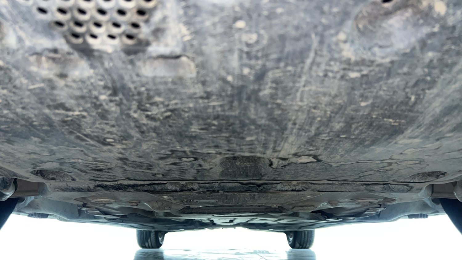 Used 2026 BMW 5 Series 530Li M Sport (Titanium Bronze) Petrol Automatic extra FRONT LEFT UNDERBODY VIEW