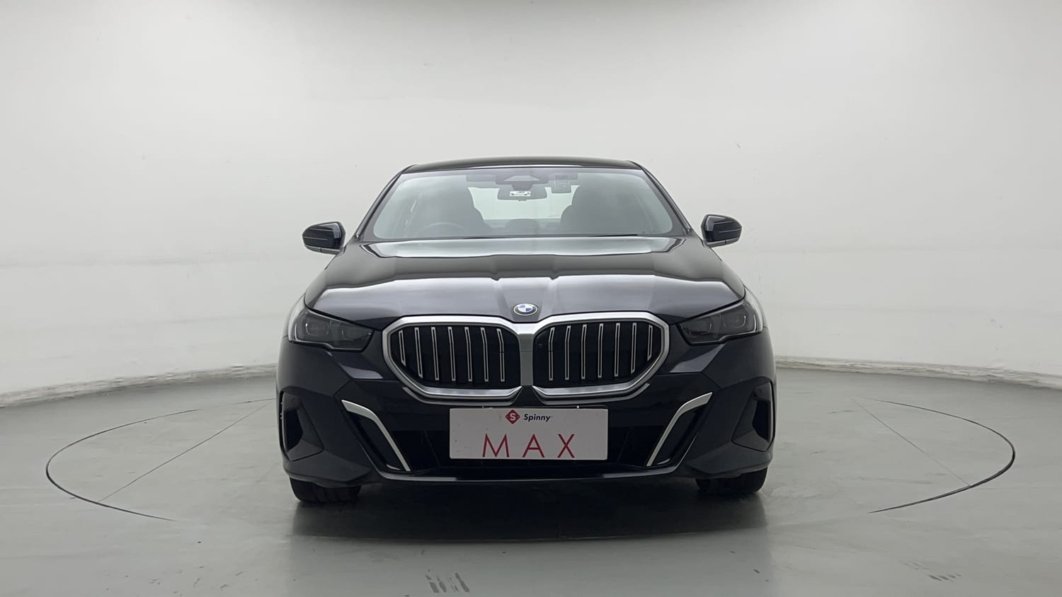 Used 2026 BMW 5 Series 530Li M Sport (Titanium Bronze) Petrol Automatic exterior FRONT VIEW
