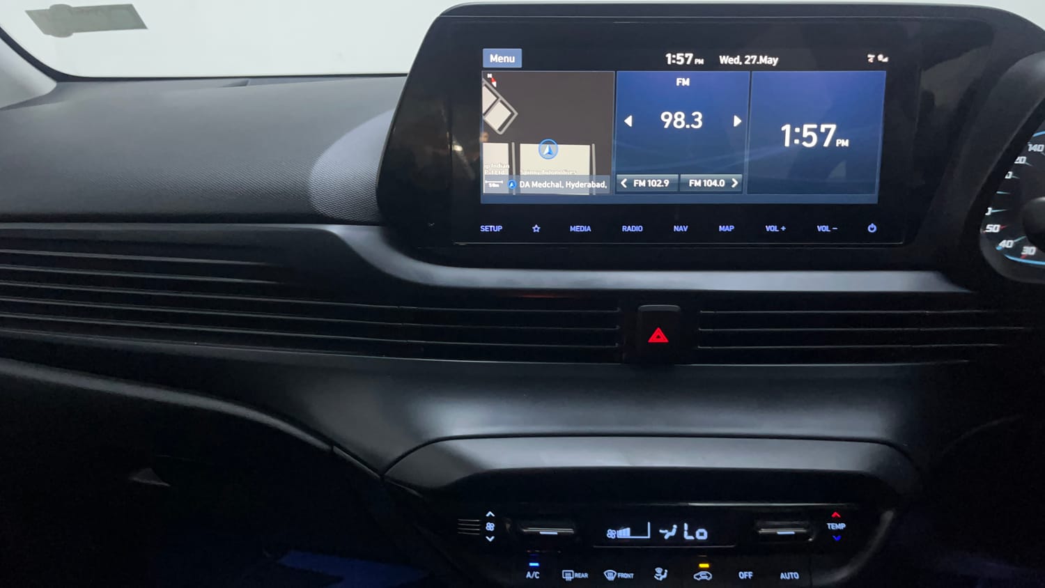 Used 2021 Hyundai New i20 Asta (O) 1.0 Turbo DCT Petrol Automatic interior MUSIC SYSTEM & AC CONTROL VIEW