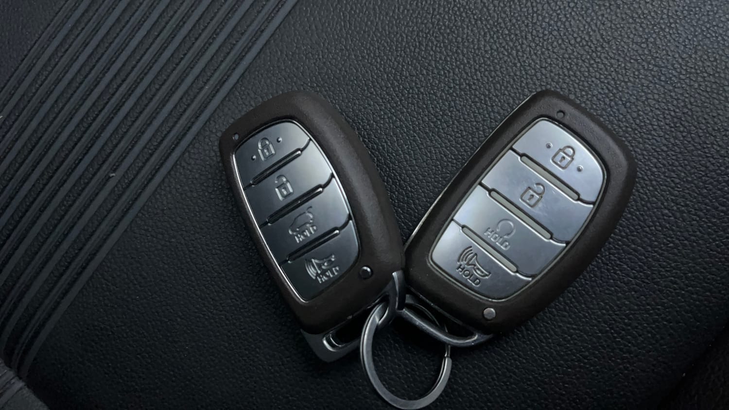 Used 2021 Hyundai New i20 Asta (O) 1.0 Turbo DCT Petrol Automatic extra CAR KEY VIEW