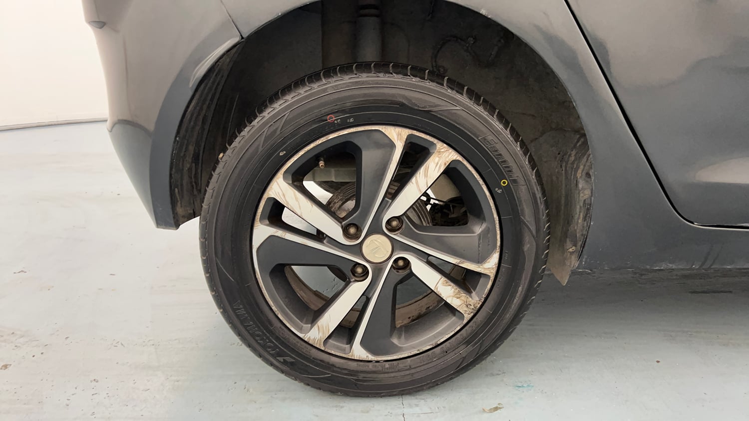 Used 2021 Tata Altroz XZ Diesel Diesel Manual tyres RIGHT REAR TYRE RIM VIEW