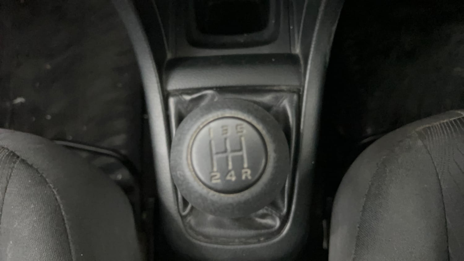 Used 2012 Maruti Suzuki Swift VXi Petrol Manual interior GEAR  KNOB VIEW
