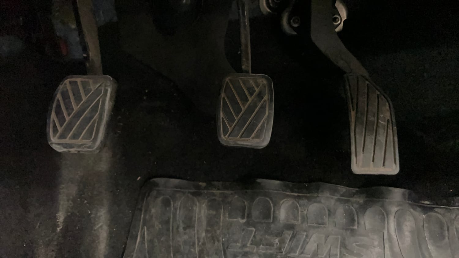 Used 2012 Maruti Suzuki Swift VXi Petrol Manual interior PEDALS VIEW