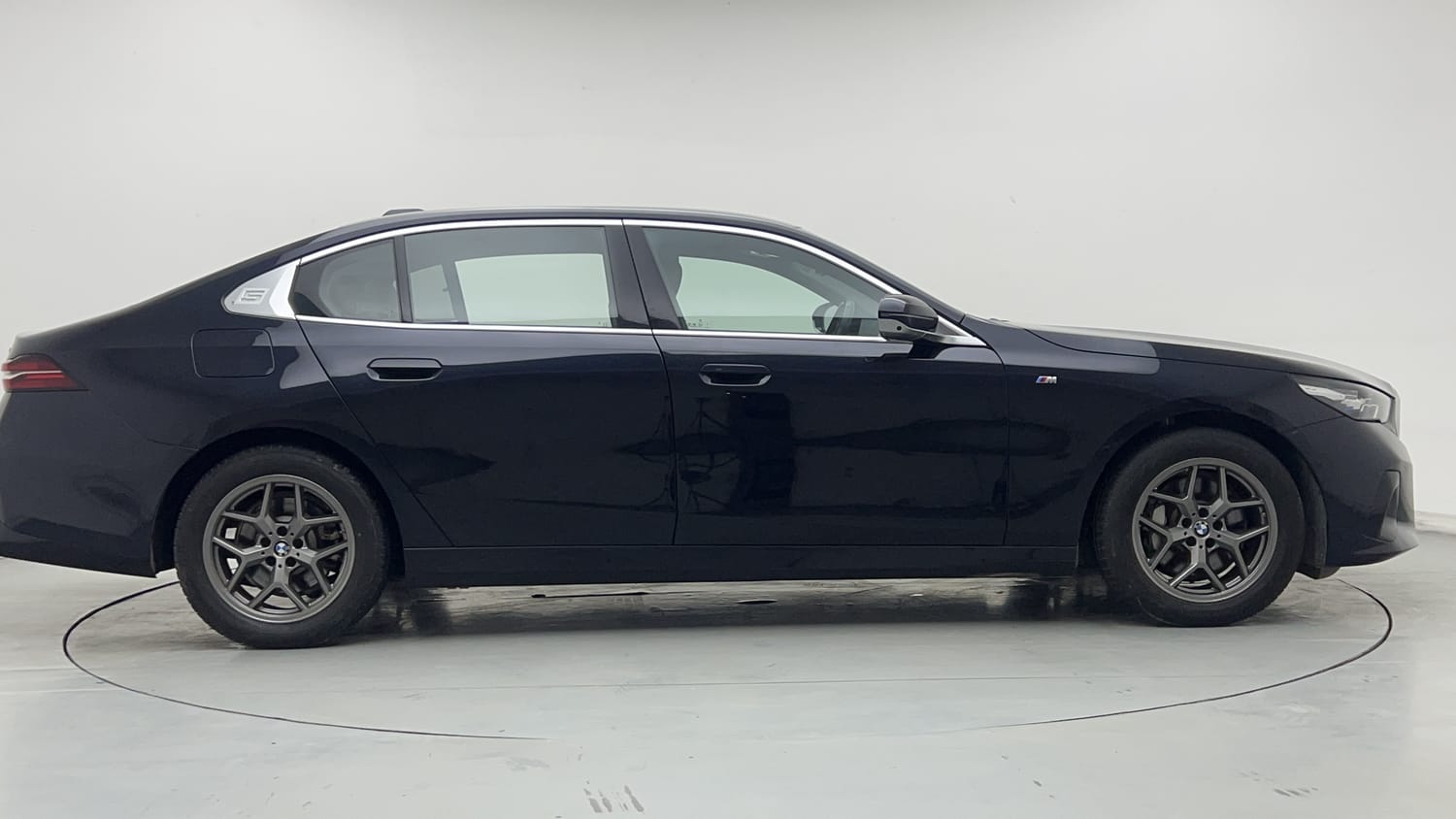 Used 2026 BMW 5 Series 530Li M Sport (Titanium Bronze) Petrol Automatic exterior RIGHT SIDE VIEW