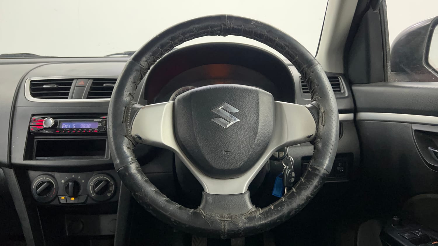 Used 2012 Maruti Suzuki Swift VXi Petrol Manual interior STEERING VIEW