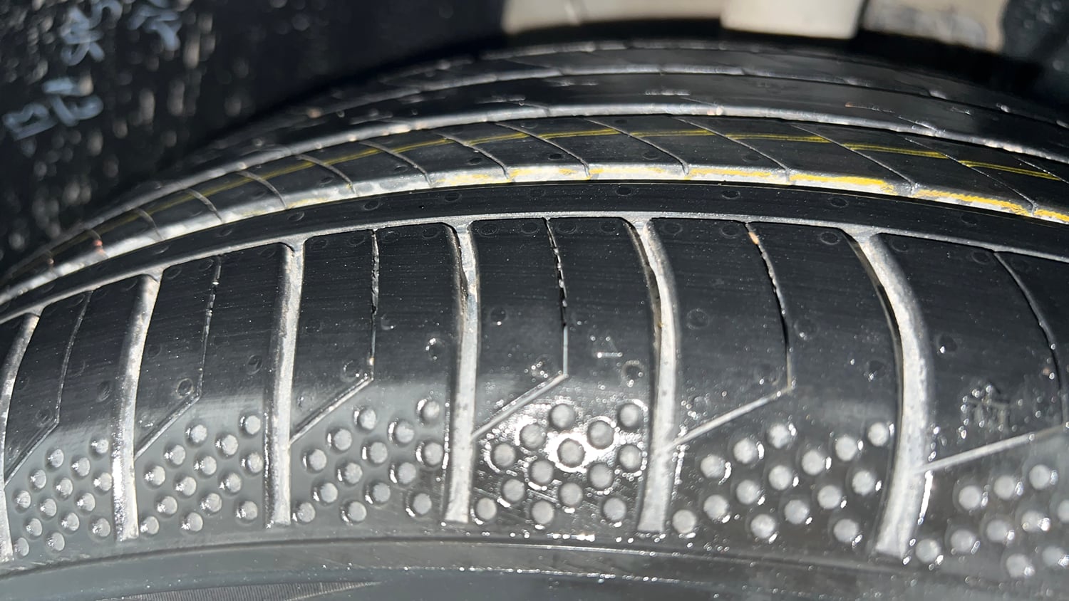 Used 2021 Tata Altroz XZ Diesel Diesel Manual tyres RIGHT FRONT TYRE TREAD VIEW