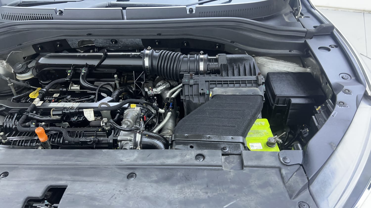 Used 2021 Mahindra XUV700 AX 7 Petrol MT 7 STR Petrol Manual engine ENGINE LEFT SIDE VIEW