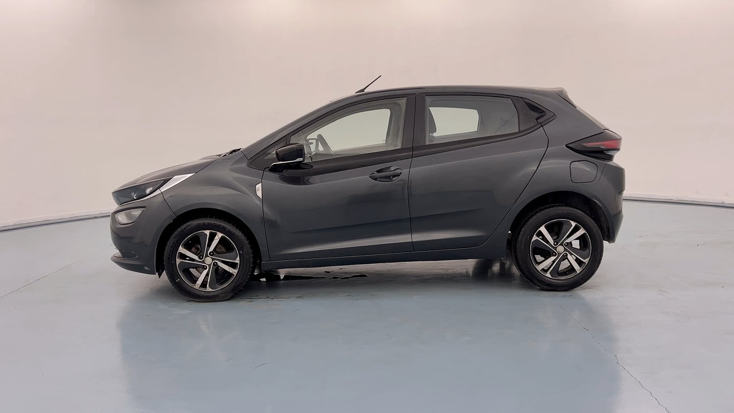 Used 2021 Tata Altroz XZ Diesel Diesel Manual exterior LEFT SIDE VIEW