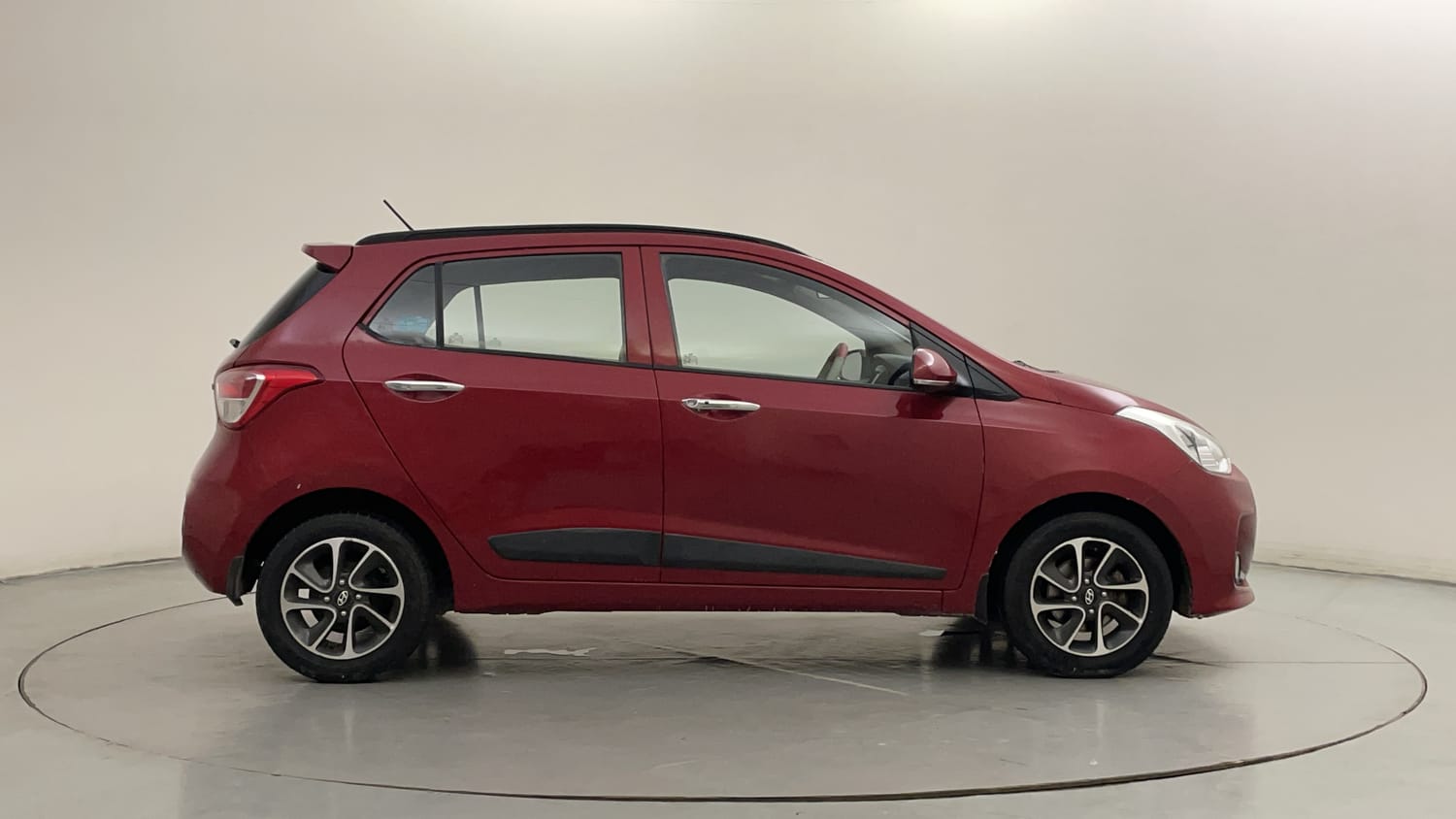 Used 2018 Hyundai Grand i10 Asta 1.2 Kappa VTVT Petrol Manual exterior RIGHT SIDE VIEW