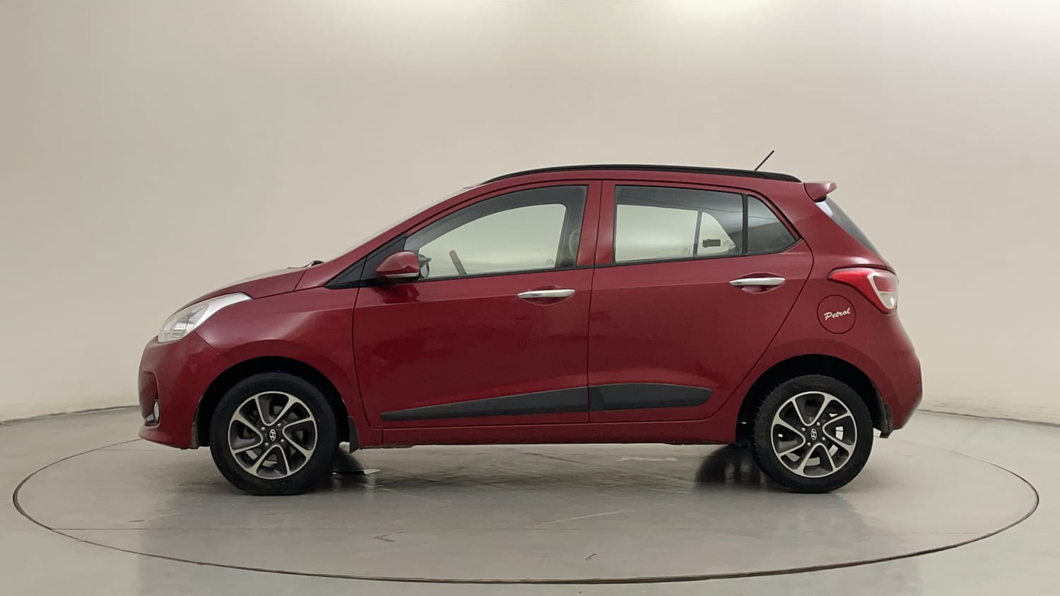 Used 2018 Hyundai Grand i10 Asta 1.2 Kappa VTVT Petrol Manual exterior LEFT SIDE VIEW