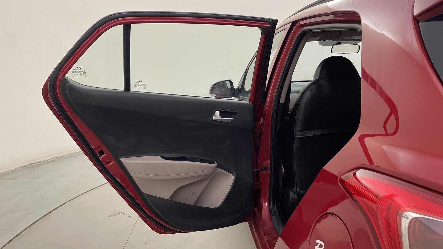Used 2018 Hyundai Grand i10 Asta 1.2 Kappa VTVT Petrol Manual interior LEFT REAR DOOR OPEN VIEW