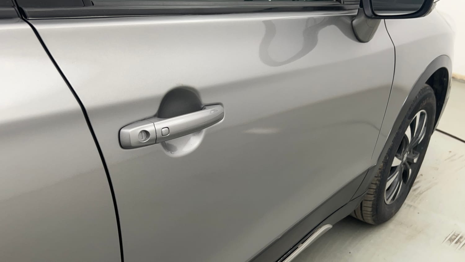 Used 2021 Maruti Suzuki S-Cross Alpha AT Petrol Automatic dents MINOR DENT