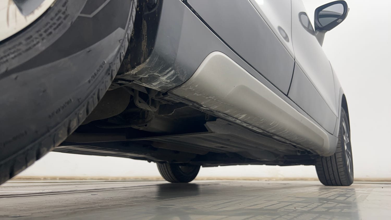 Used 2021 Maruti Suzuki S-Cross Alpha AT Petrol Automatic extra REAR RIGHT UNDERBODY VIEW
