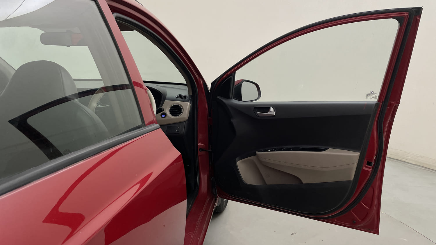 Used 2018 Hyundai Grand i10 Asta 1.2 Kappa VTVT Petrol Manual interior RIGHT FRONT DOOR OPEN VIEW