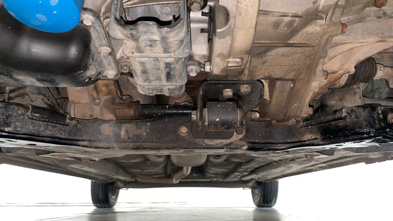 Used 2018 Hyundai Grand i10 Asta 1.2 Kappa VTVT Petrol Manual extra FRONT LEFT UNDERBODY VIEW
