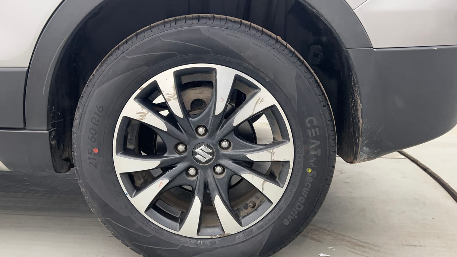 Used 2021 Maruti Suzuki S-Cross Alpha AT Petrol Automatic tyres LEFT REAR TYRE RIM VIEW