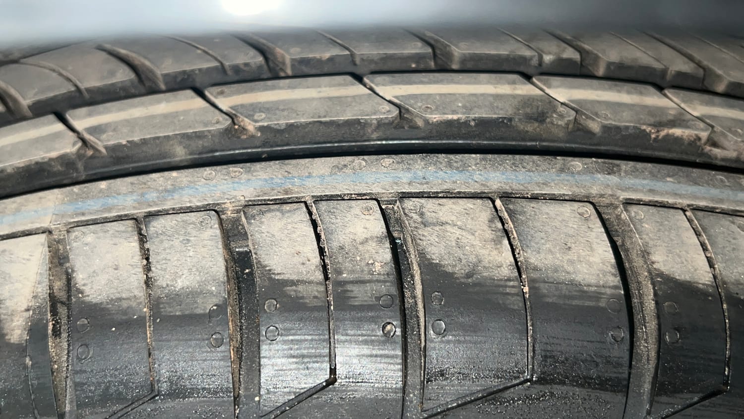 Used 2021 Maruti Suzuki S-Cross Alpha AT Petrol Automatic tyres LEFT FRONT TYRE TREAD VIEW