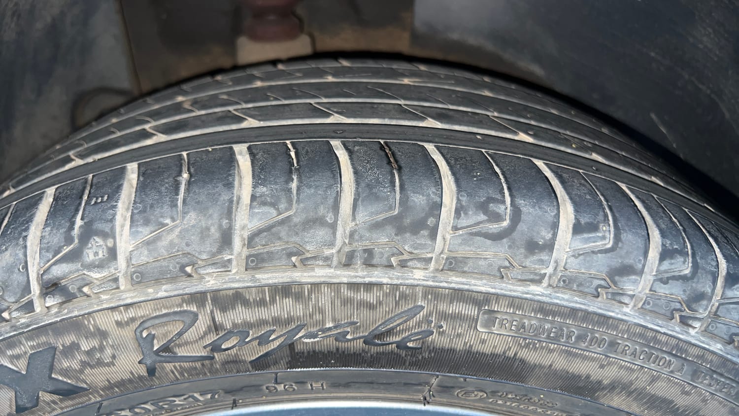 Used 2023 Kia Seltos HTX 1.5 Petrol MT Petrol Manual tyres RIGHT REAR TYRE TREAD VIEW