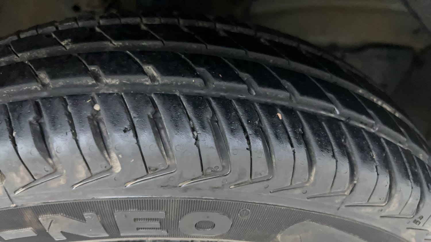 Used 2024 Maruti Suzuki Alto K10 VXi Plus (O) AGS Petrol Automatic tyres RIGHT FRONT TYRE TREAD VIEW