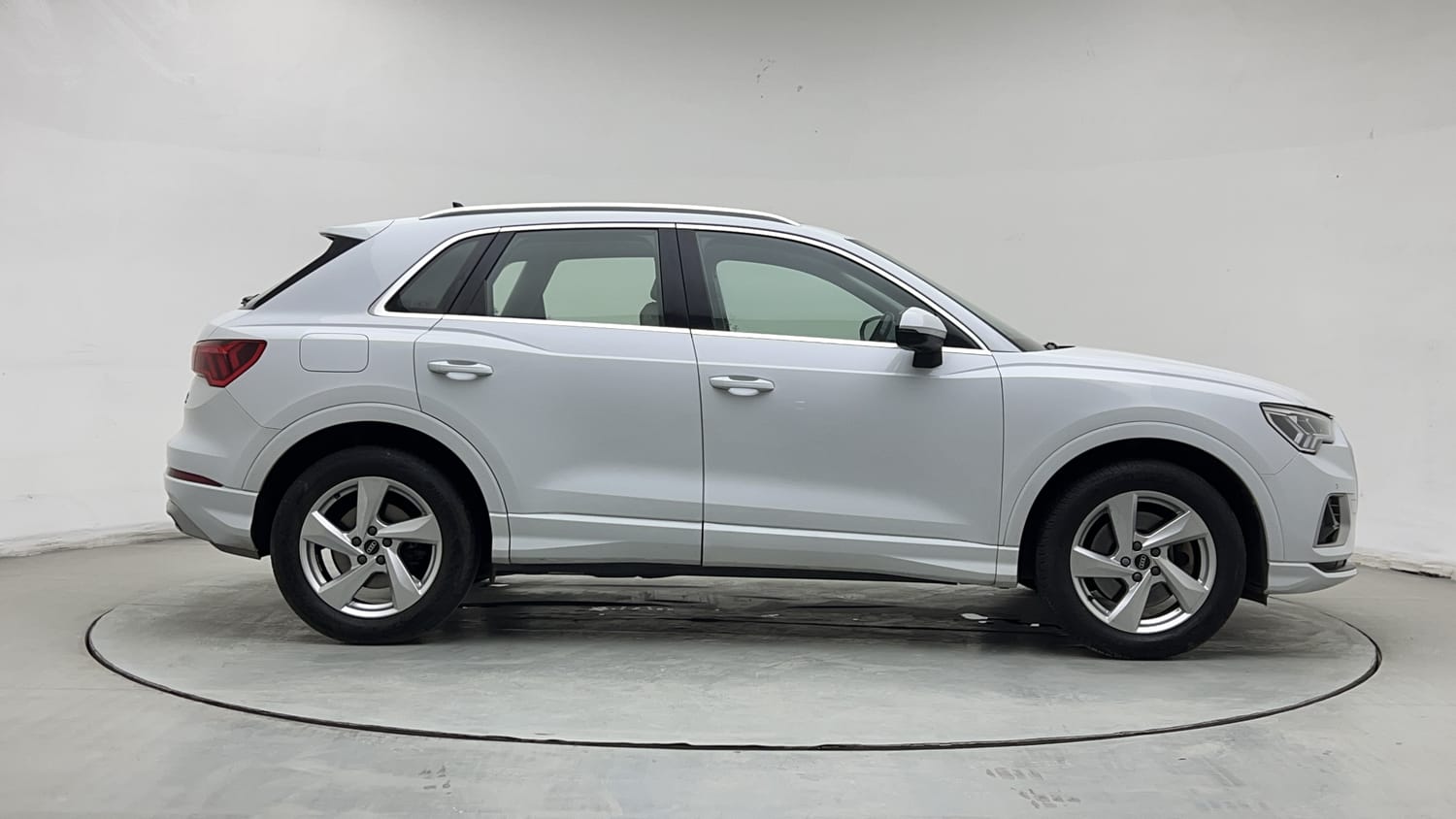 2023 Audi Q3 40 TFSI Premium Plus-5