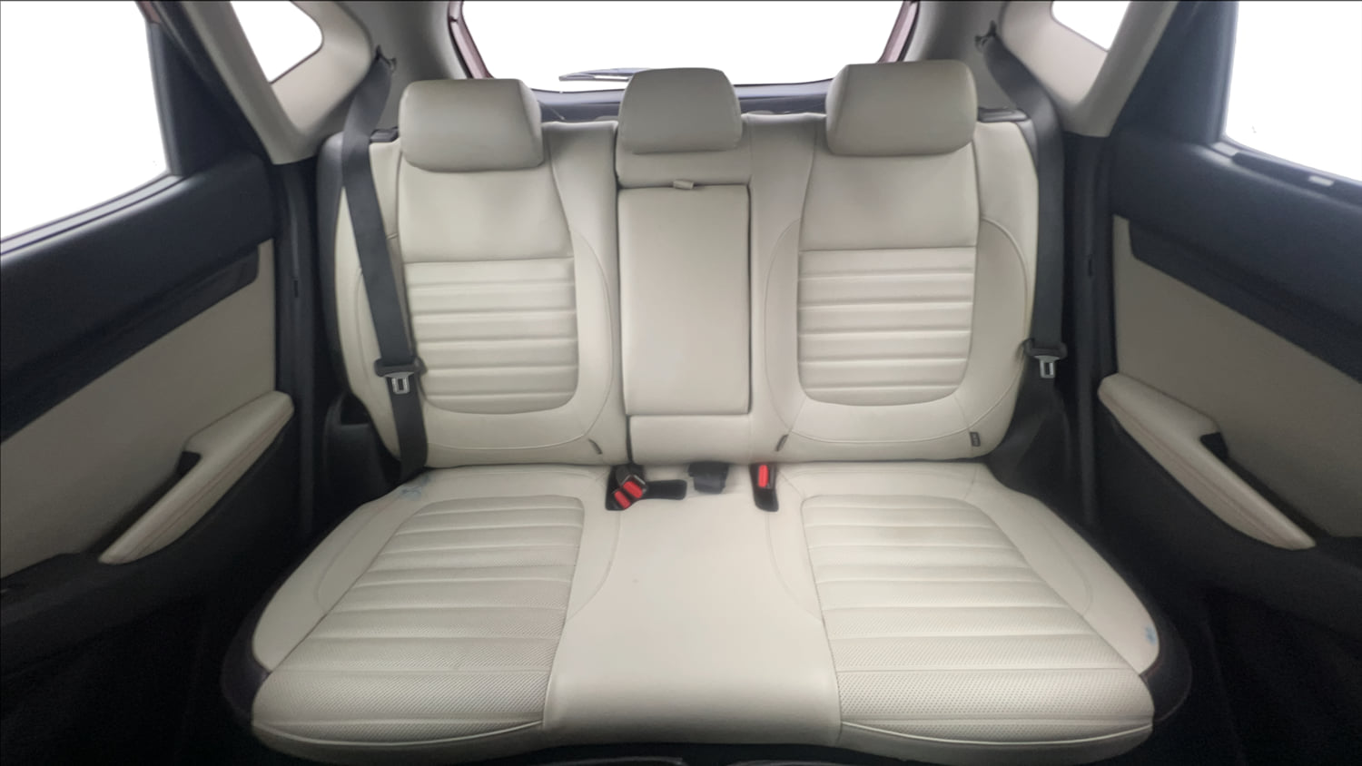 Used 2020 kia Seltos GTX Plus DCT 1.4 Petrol Automatic interior REAR SEAT CONDITION VIEW