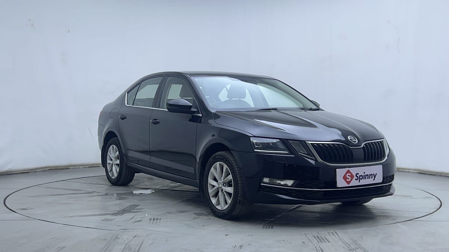 Used 2017 Skoda Octavia 1.8 TSI Style Plus AT Petrol Automatic exterior RIGHT FRONT CORNER VIEW