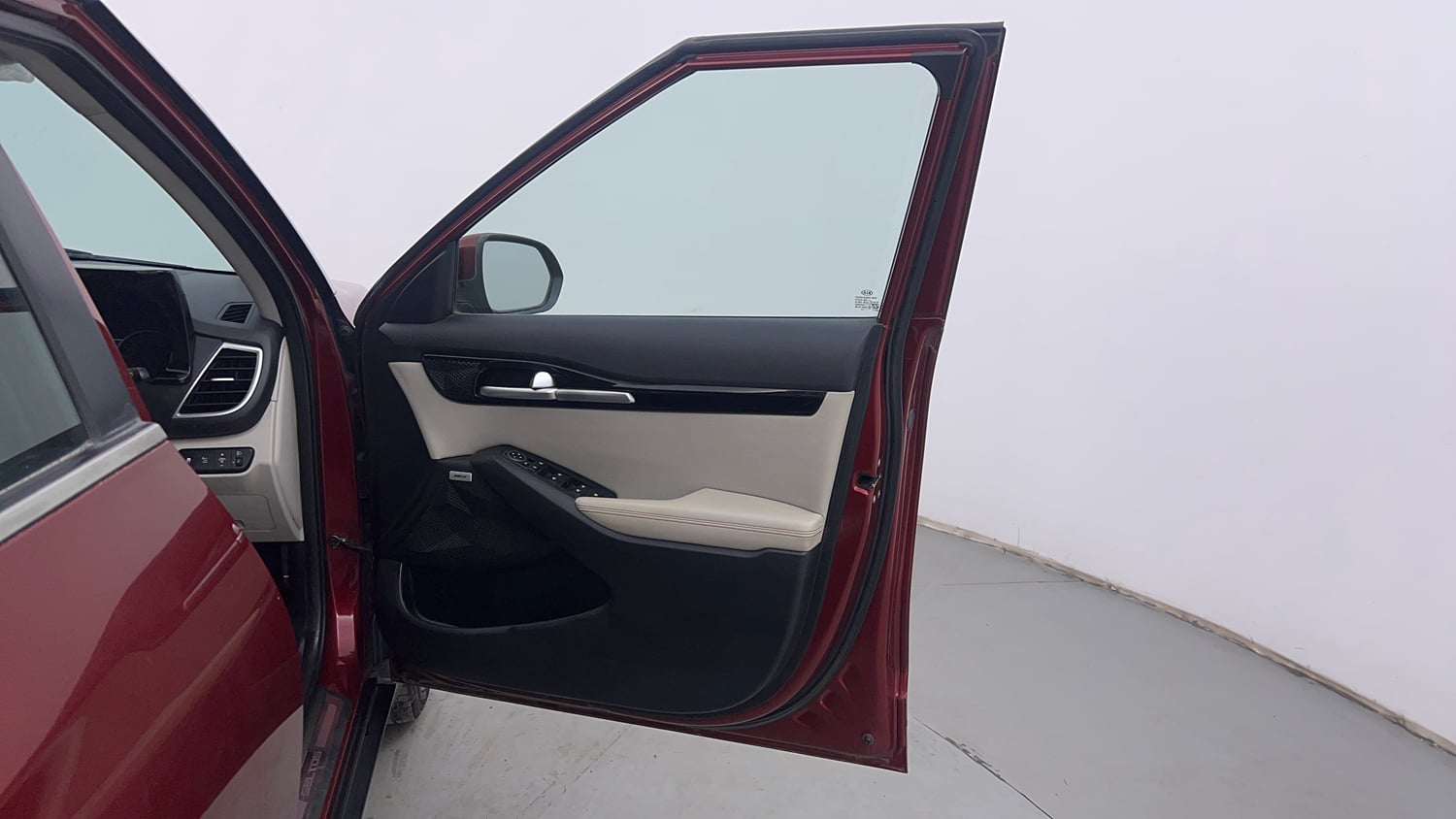 Used 2020 kia Seltos GTX Plus DCT 1.4 Petrol Automatic interior RIGHT FRONT DOOR OPEN VIEW