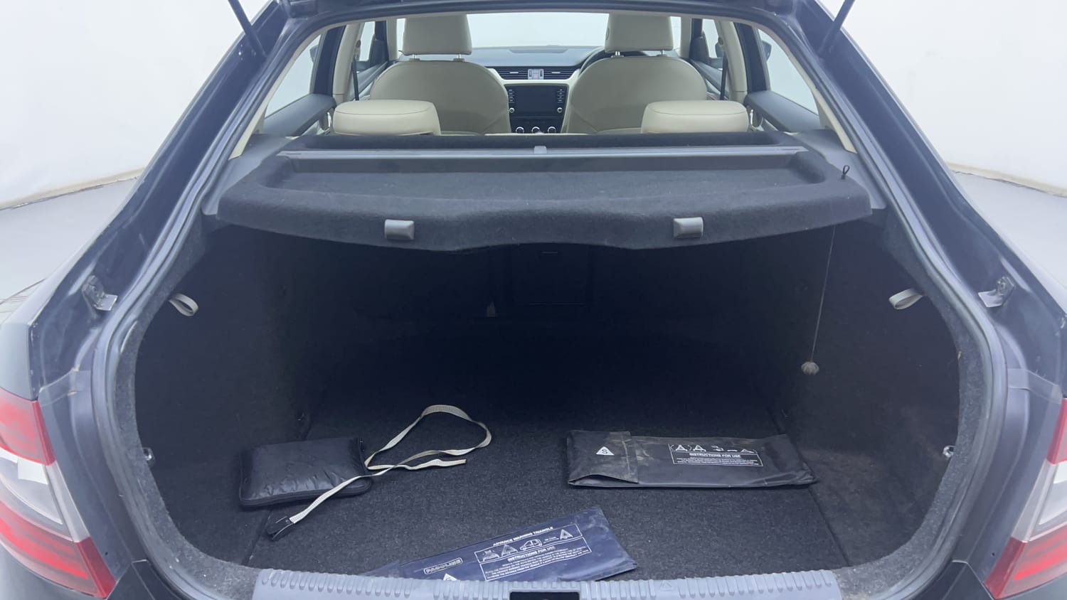 Used 2017 Skoda Octavia 1.8 TSI Style Plus AT Petrol Automatic interior DICKY INSIDE VIEW