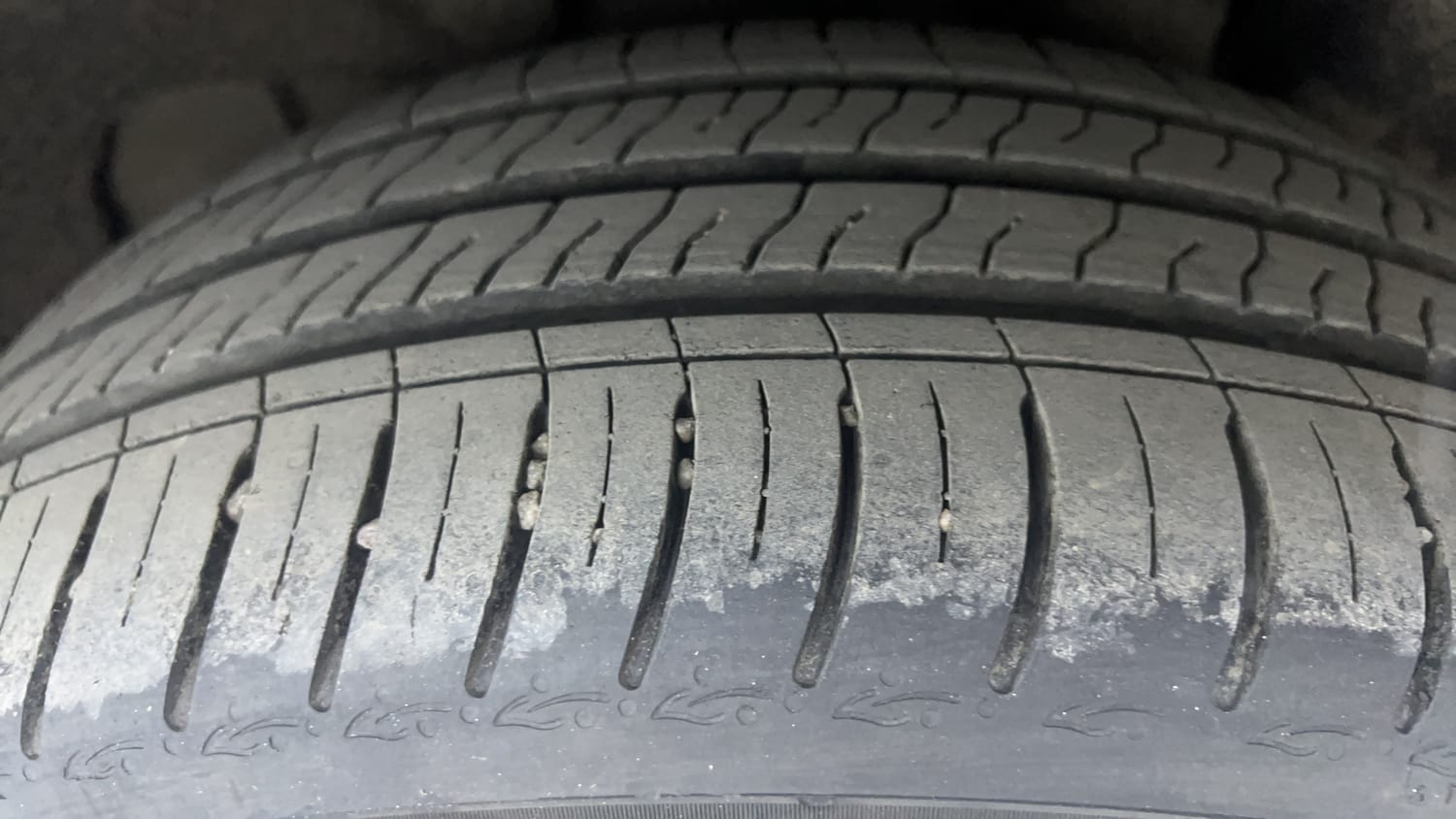 Used 2017 Skoda Octavia 1.8 TSI Style Plus AT Petrol Automatic tyres LEFT REAR TYRE TREAD VIEW