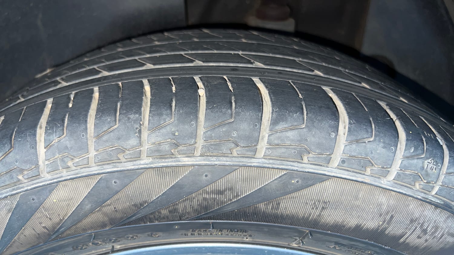 Used 2023 Kia Seltos HTX 1.5 Petrol MT Petrol Manual tyres LEFT REAR TYRE TREAD VIEW