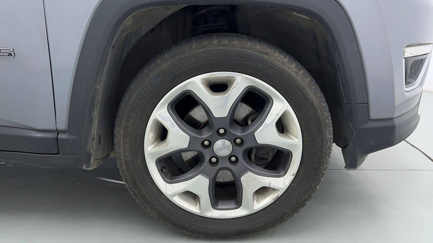 2019 Jeep Compass Limited Plus Petrol AT-33