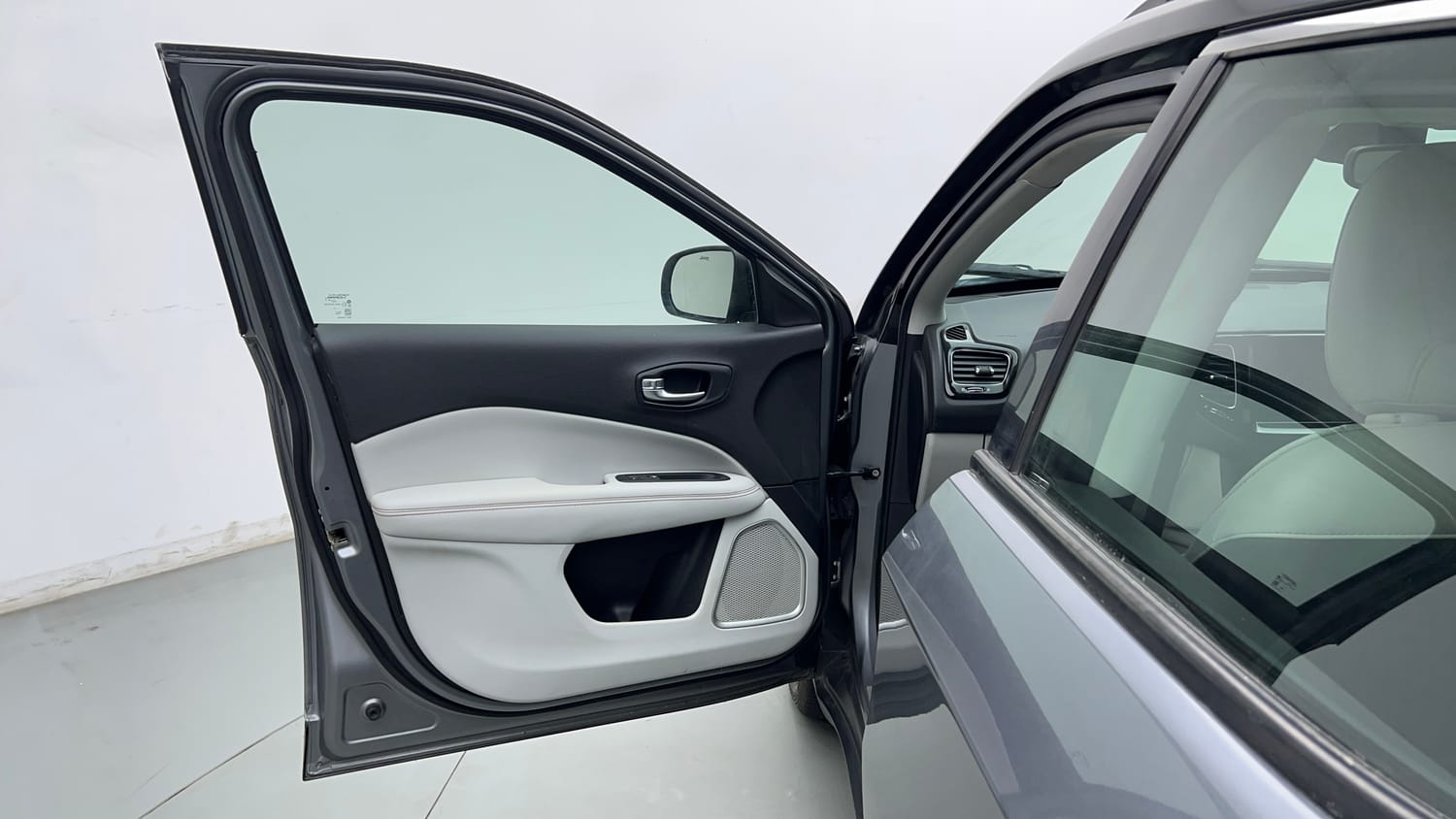 2019 Jeep Compass Limited Plus Petrol AT-21