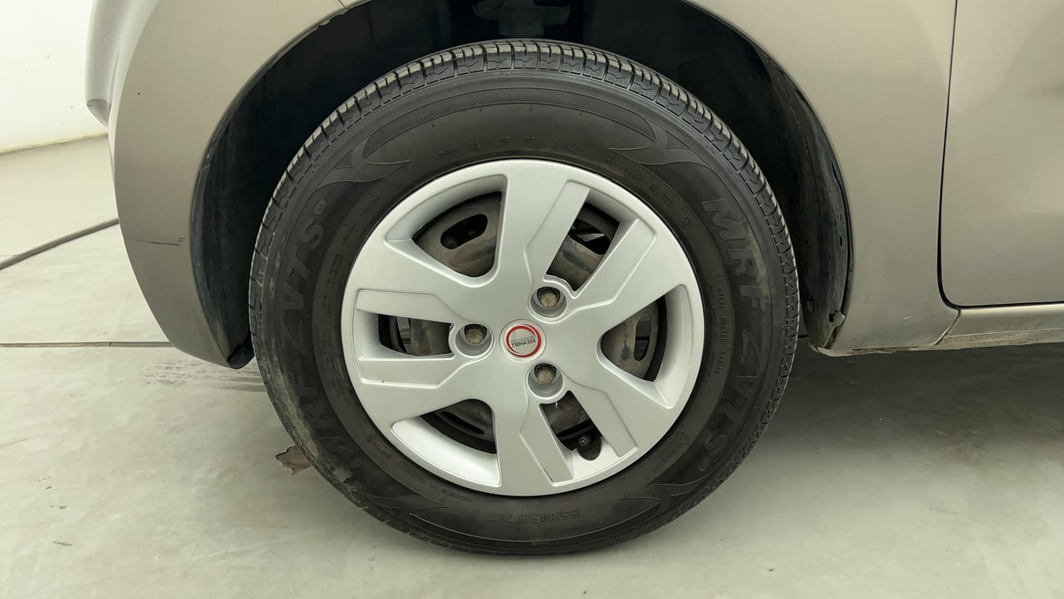 Used 2017 Datsun Redi-GO T (O) Petrol Manual tyres LEFT FRONT TYRE RIM VIEW