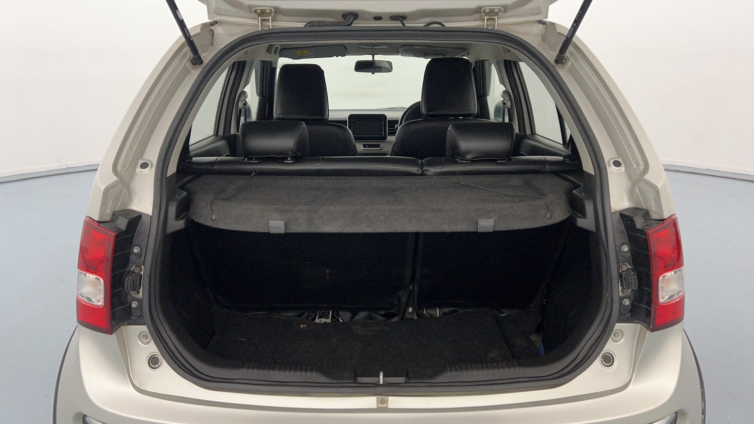 Used 2019 Maruti Suzuki Ignis Alpha 1.2 MT Petrol Manual interior DICKY INSIDE VIEW