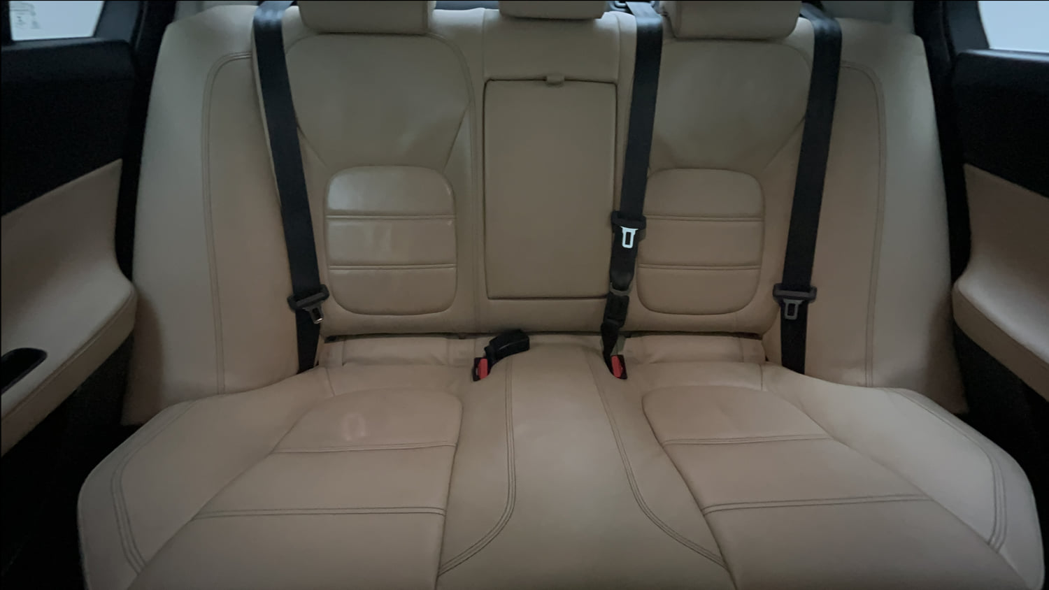 Used 2018 Jaguar XE Prestige Diesel Diesel Automatic interior REAR SEAT CONDITION VIEW