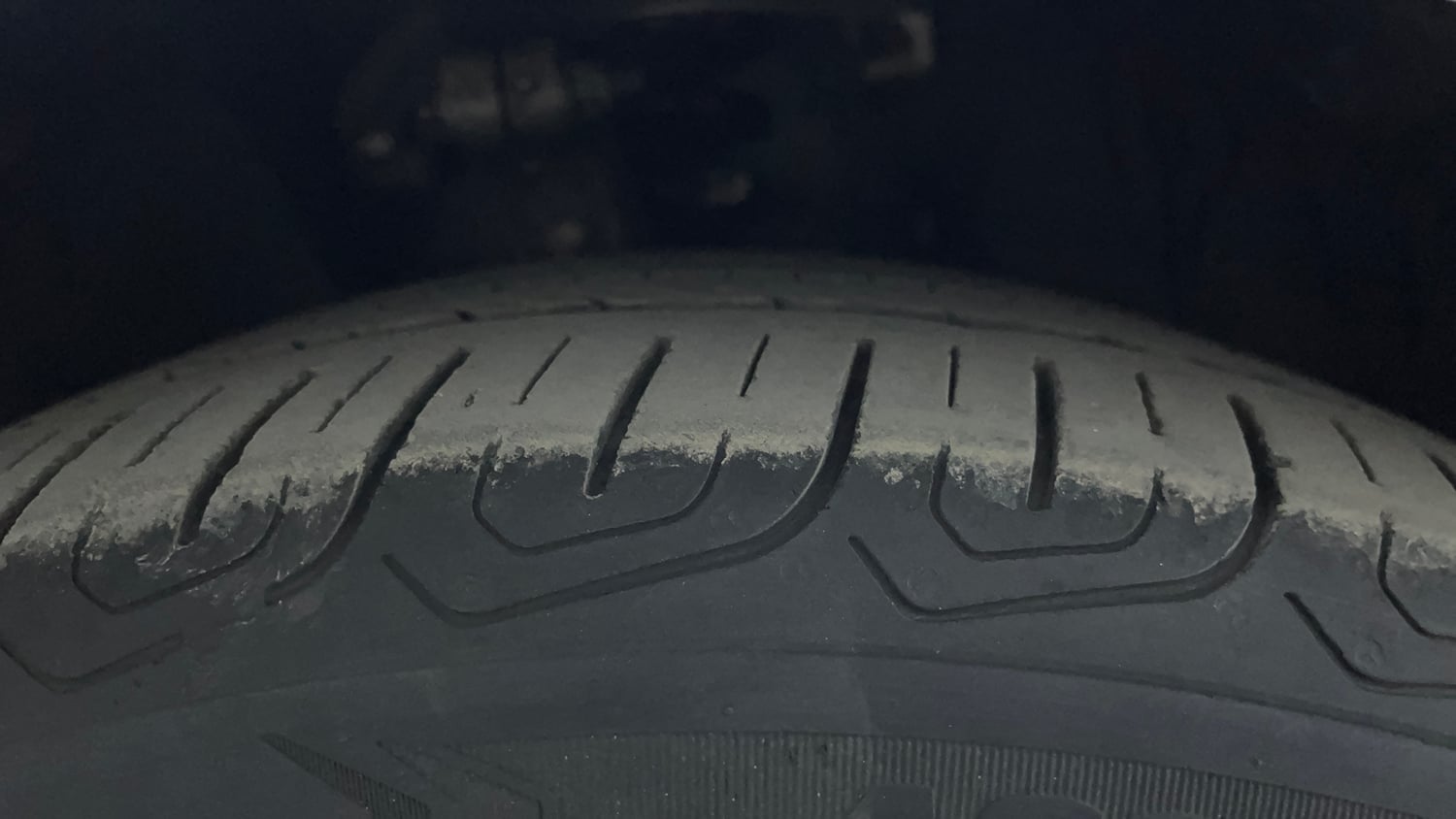 Used 2018 Jaguar XE Prestige Diesel Diesel Automatic tyres RIGHT FRONT TYRE TREAD VIEW