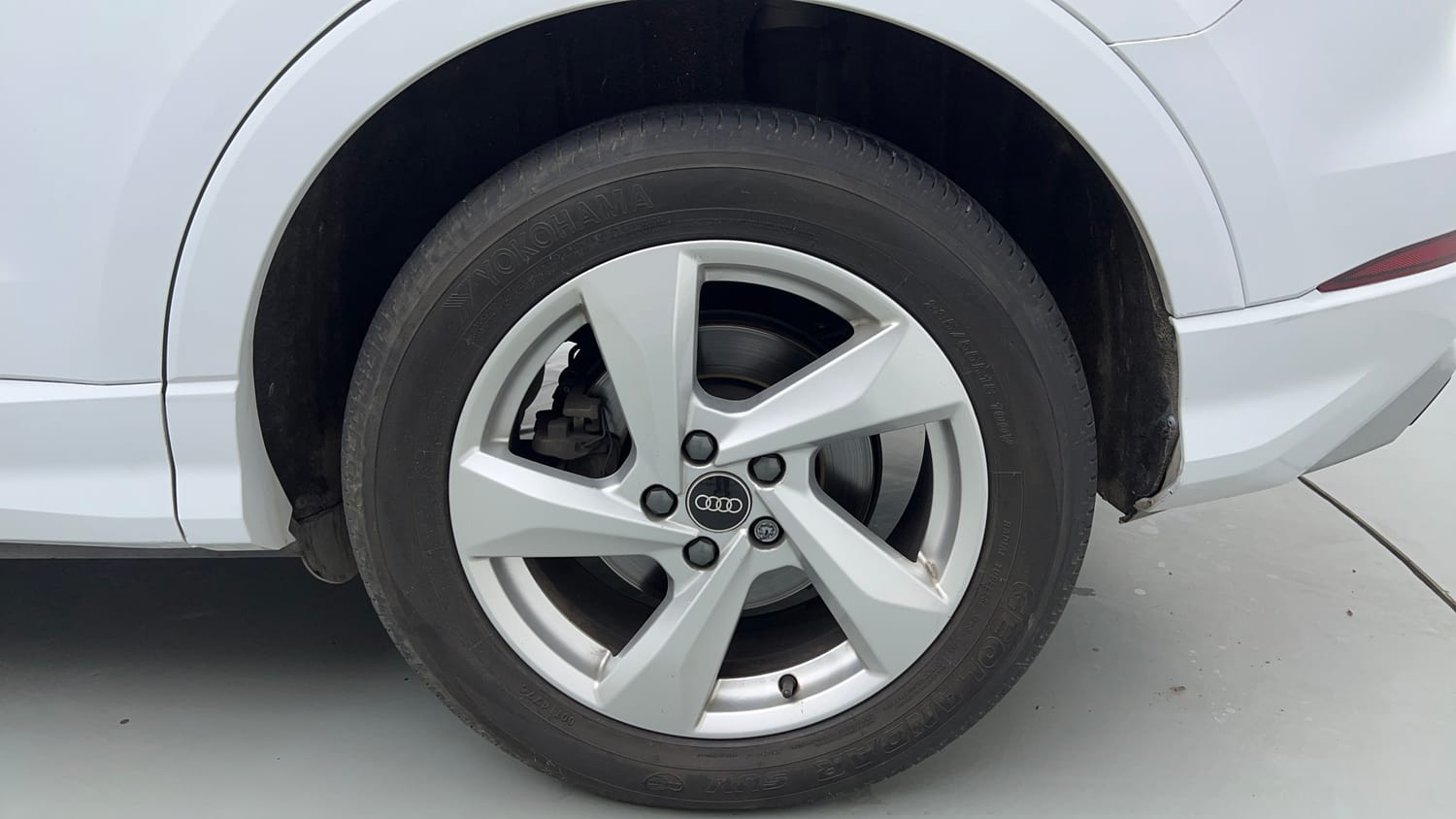 2023 Audi Q3 40 TFSI Premium Plus-35