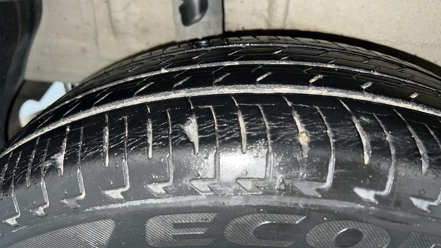 Used 2019 Maruti Suzuki Ignis Alpha 1.2 MT Petrol Manual tyres RIGHT REAR TYRE TREAD VIEW