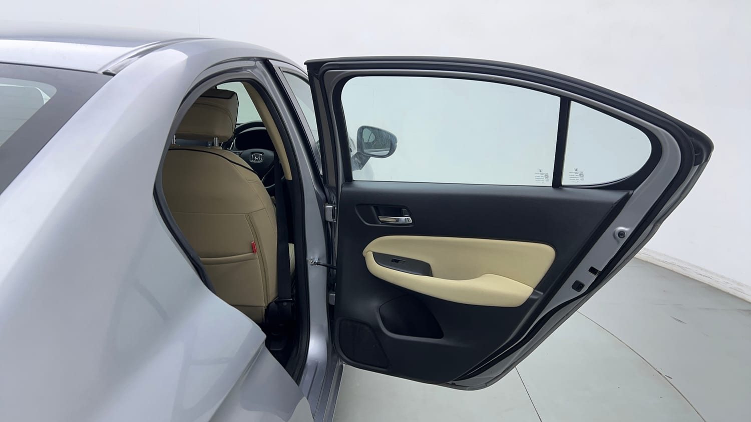 Used 2022 Honda City VX CVT Petrol Petrol Automatic interior RIGHT REAR DOOR OPEN VIEW