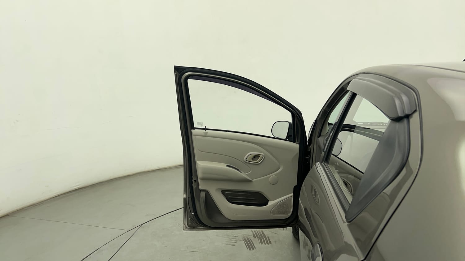 Used 2017 Datsun Redi-GO T (O) Petrol Manual interior LEFT FRONT DOOR OPEN VIEW