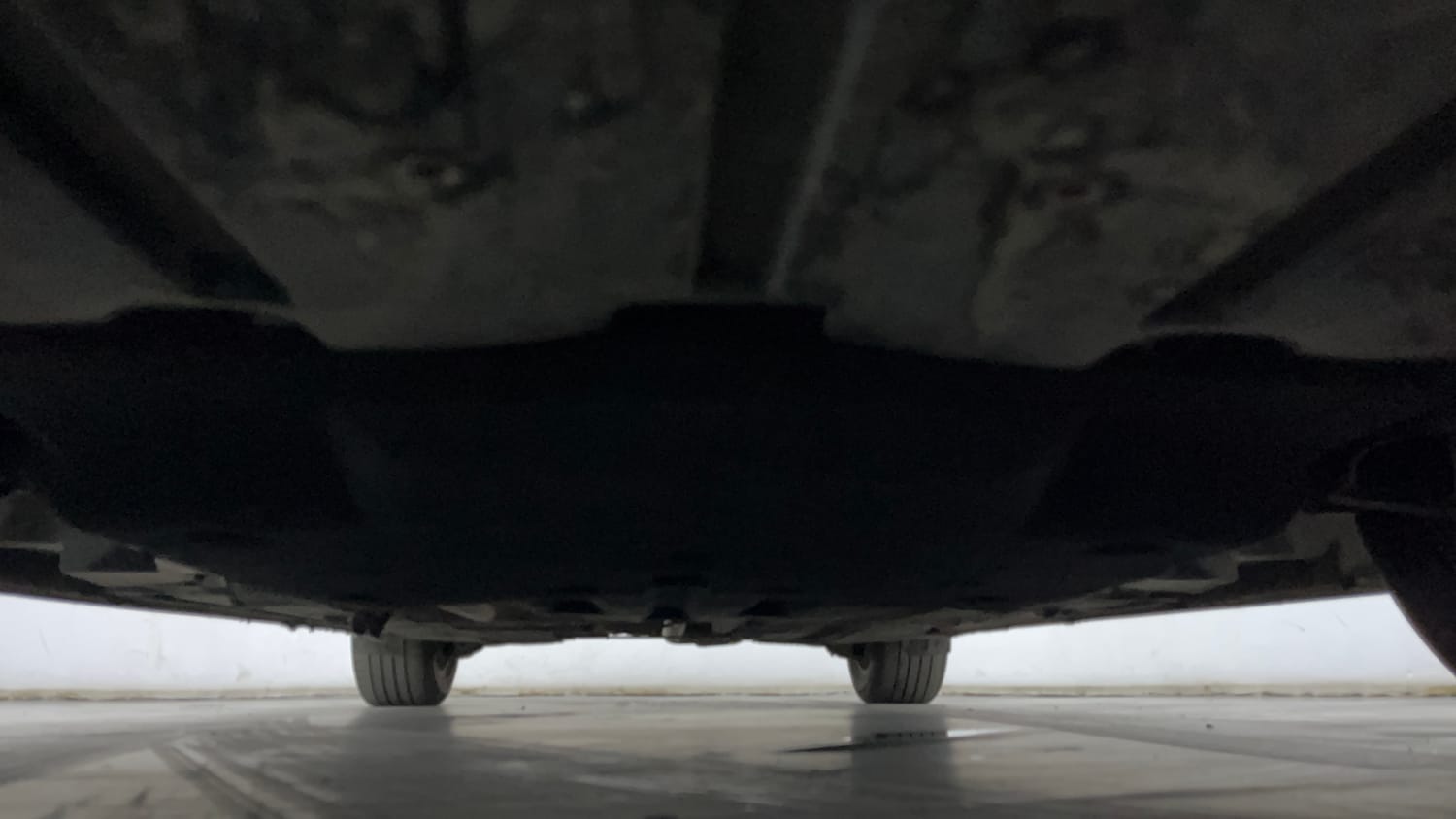 Used 2018 Jaguar XE Prestige Diesel Diesel Automatic extra FRONT LEFT UNDERBODY VIEW