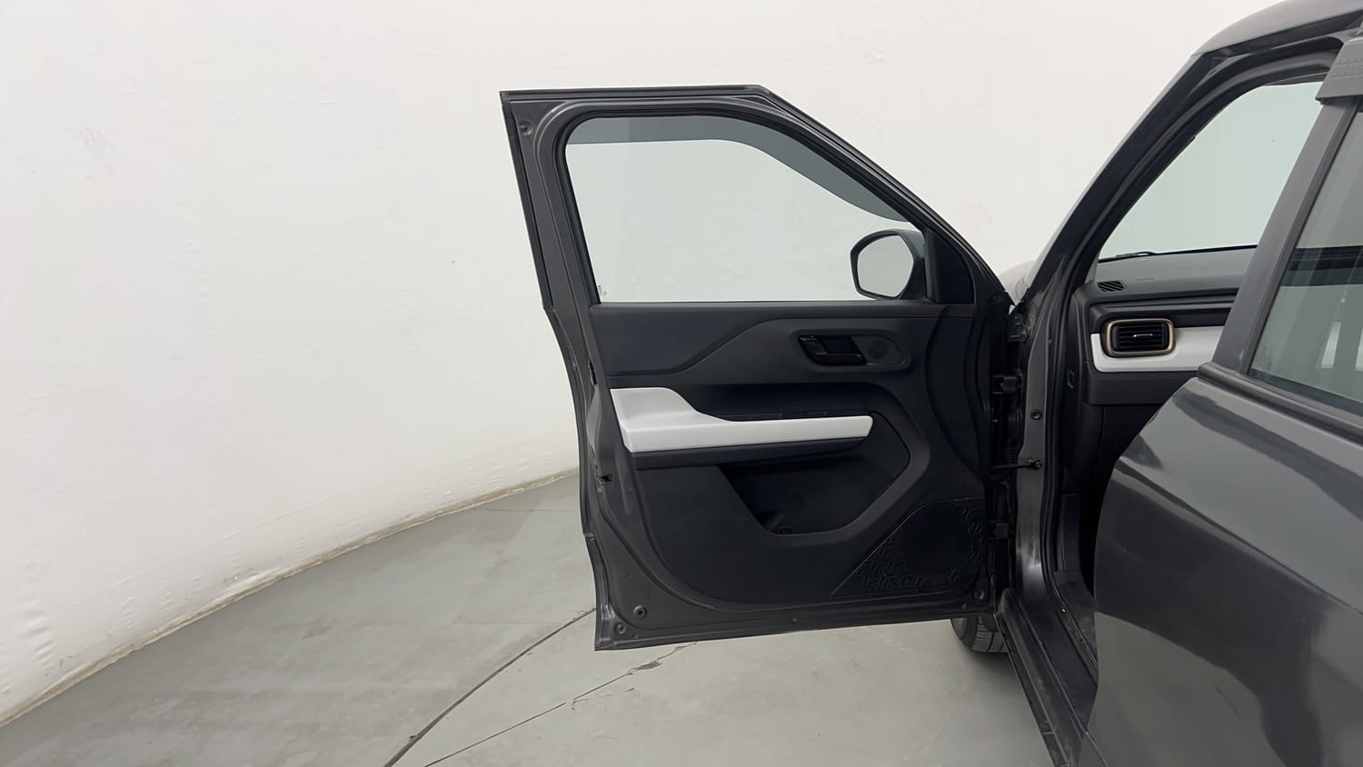 Used 2022 Tata Punch Accomplished MT Petrol Manual interior LEFT FRONT DOOR OPEN VIEW