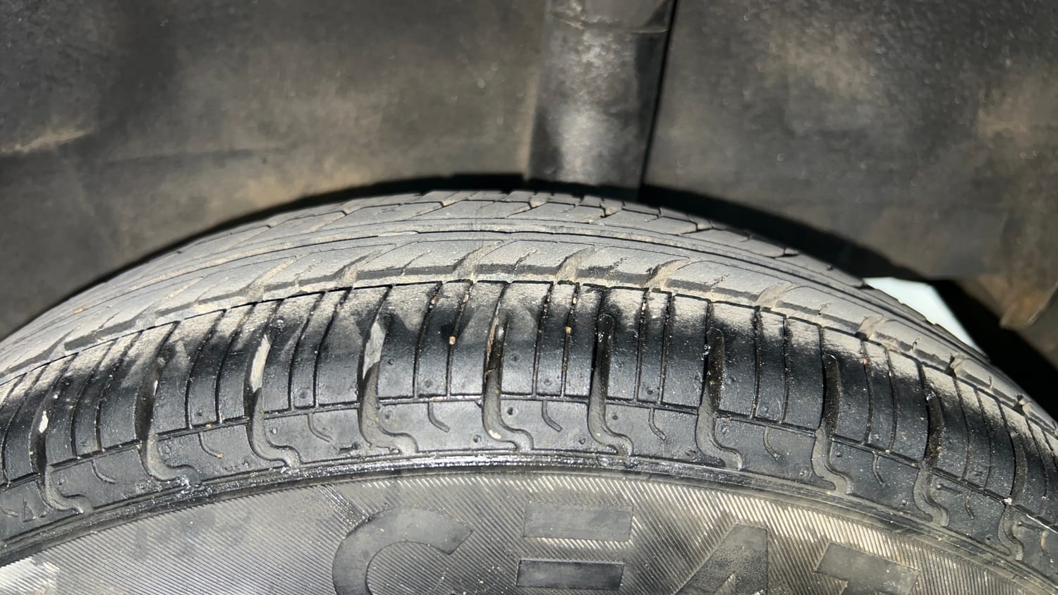 Used 2017 Datsun Redi-GO T (O) Petrol Manual tyres LEFT REAR TYRE TREAD VIEW