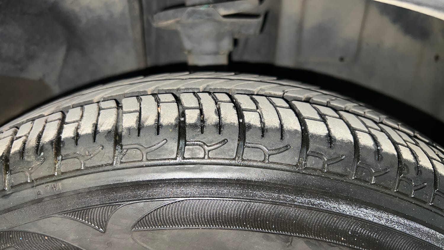 Used 2017 Datsun Redi-GO T (O) Petrol Manual tyres RIGHT FRONT TYRE TREAD VIEW