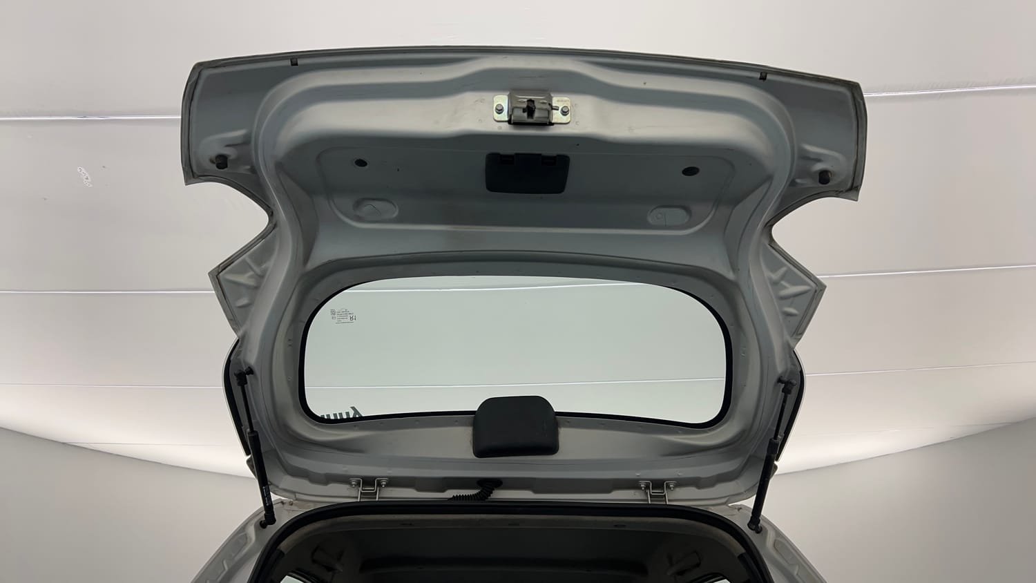 Used 2019 Renault Kwid RXT Opt Petrol Manual interior DICKY DOOR OPEN VIEW